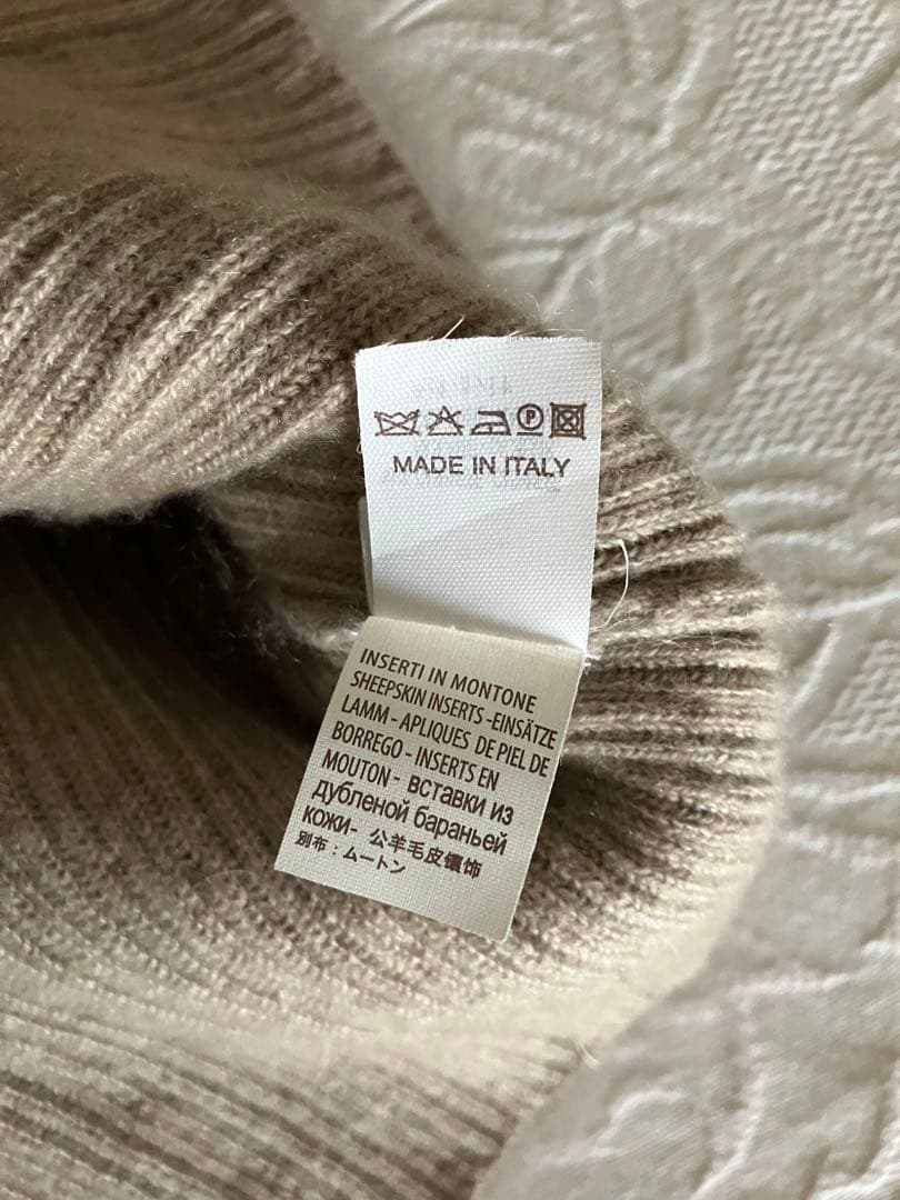 BRUNELLO CUCINELLI グレージュファーニット