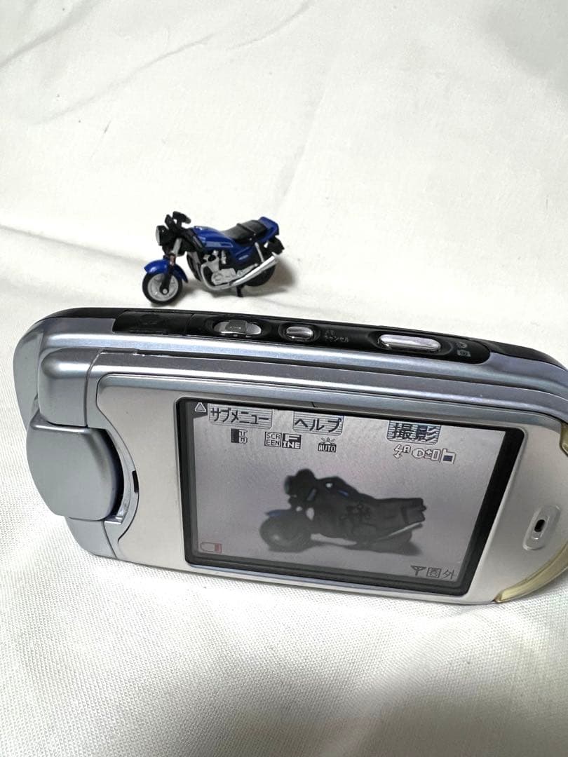 FF7着メロ多数　P506iC アプリ内蔵（パワプロ/パックマンなど）