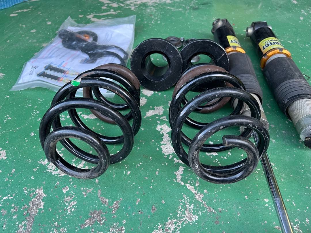 パーフェクトダンパーIII 車高調　80系ヴォクシー　ノア　エスクァイア用