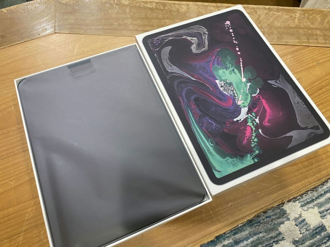 Apple iPad + Smart Keyboard Folioセット