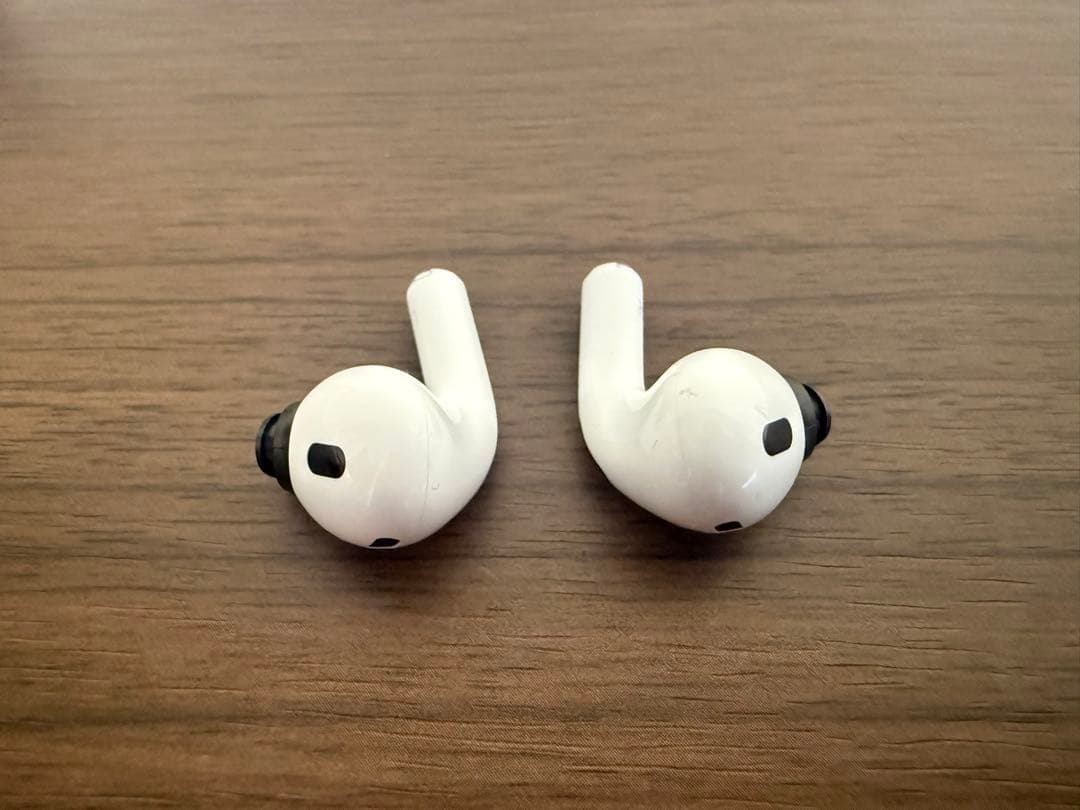 AirPods Pro 本体 充電ケース付き Apple 第2世代 両耳イヤホン