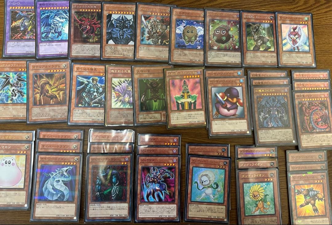 遊戯王　｛三幻神｝デッキ&EX15枚三幻神その他カード94枚セット