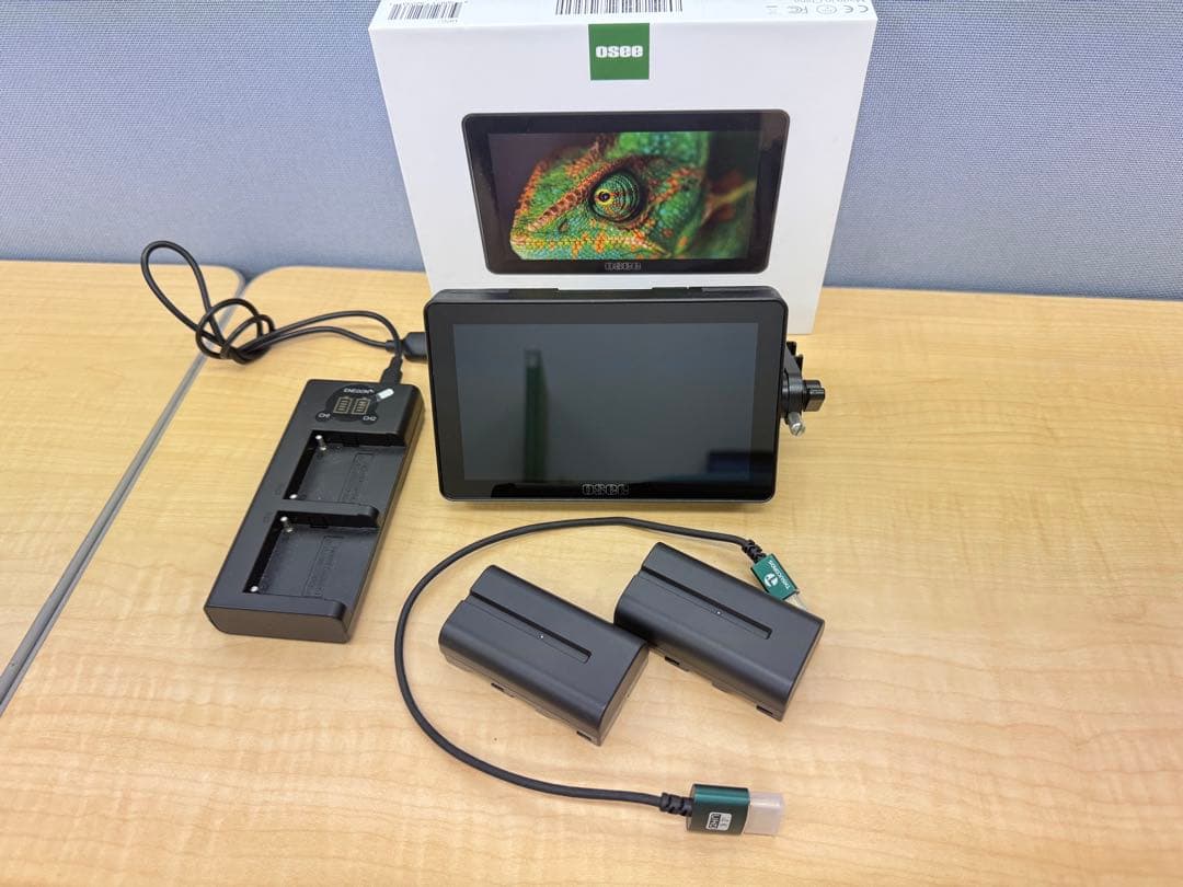 osee lilmon5（外付けモニタ）