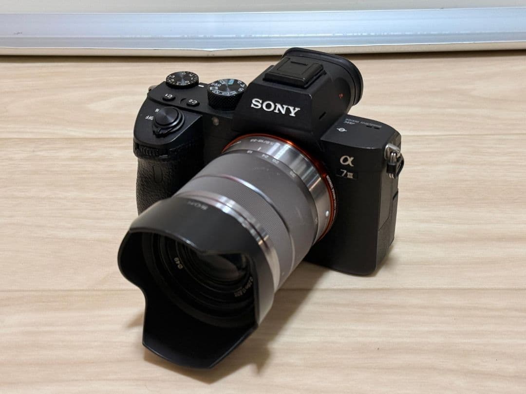 SONY α7 III デジタル一眼レフ 標準ズームレンズ付き ILCE 7M3