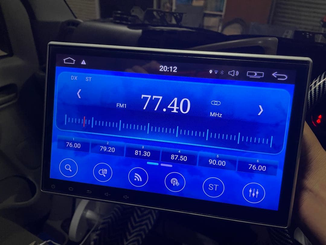 10.1インチ　ナビタッチスクリーン アンドロイド
