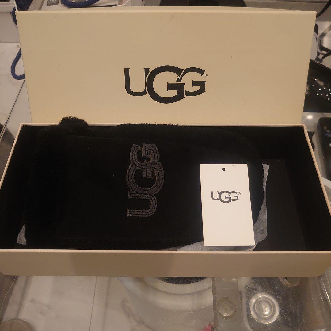 UGG ブラック ミトン 手袋