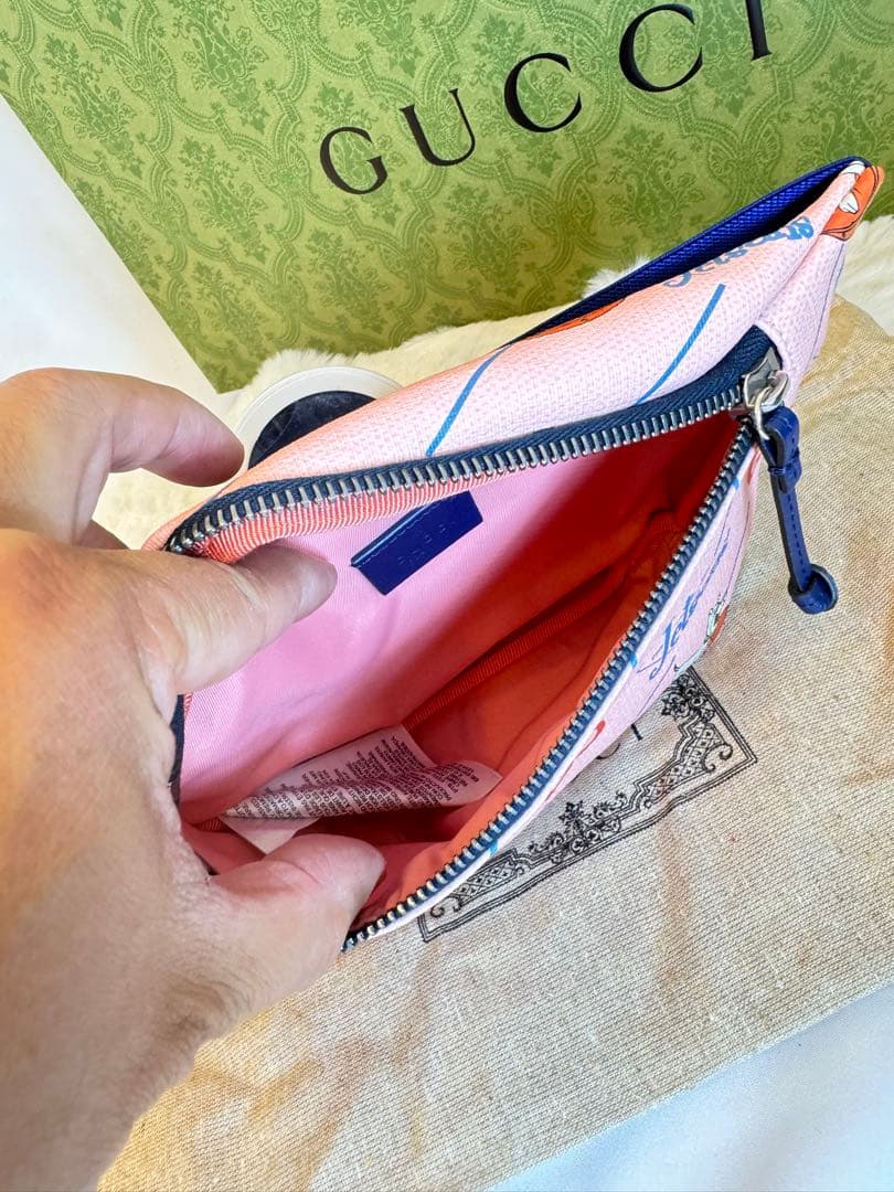 専用　GUCCI 新品　チルドレンズ　Jetsons ボディバッグ