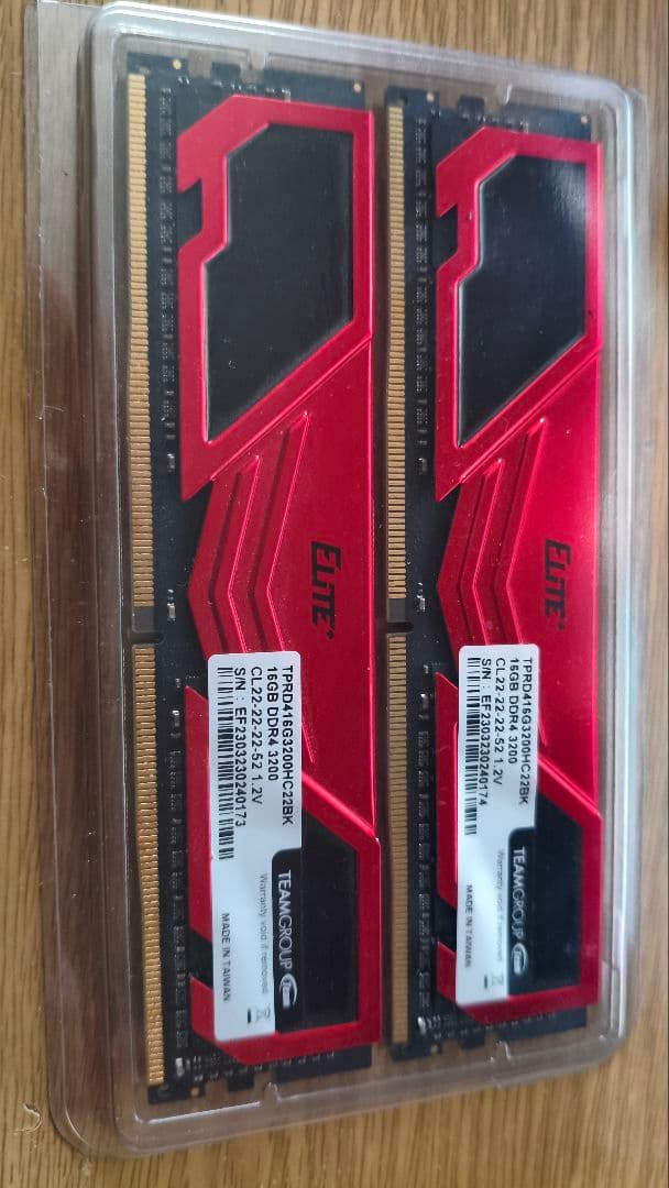 メモリー TEAMGROUP Elite 32GB DDR4 3200MHz