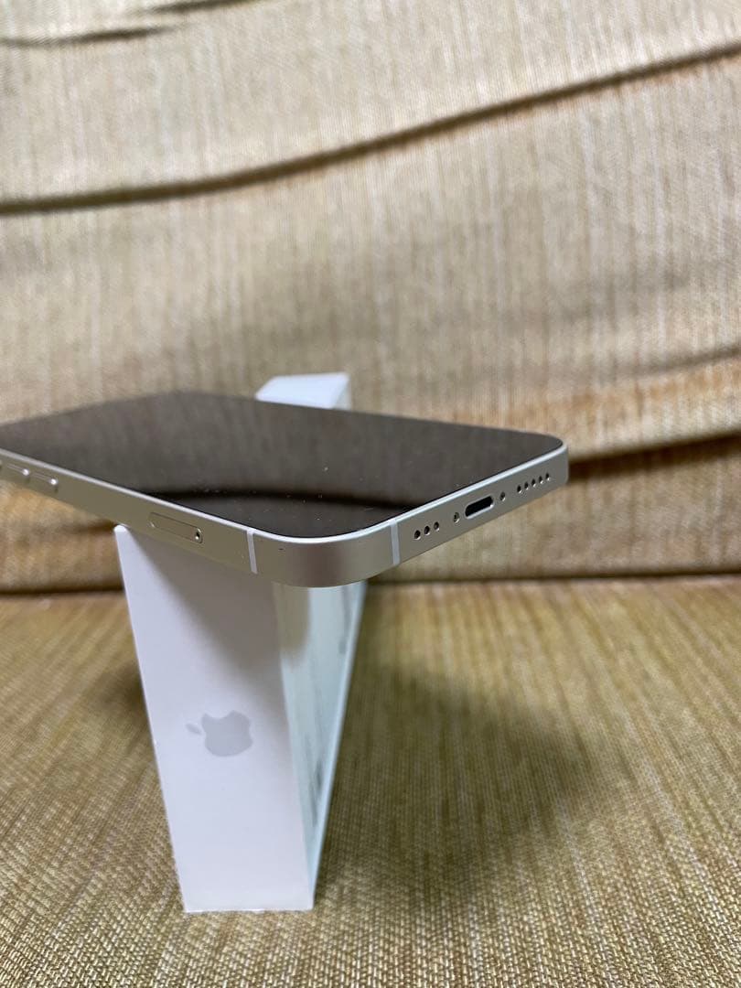 iPhone13 スターライト 128GB ホワイト オマケ付き