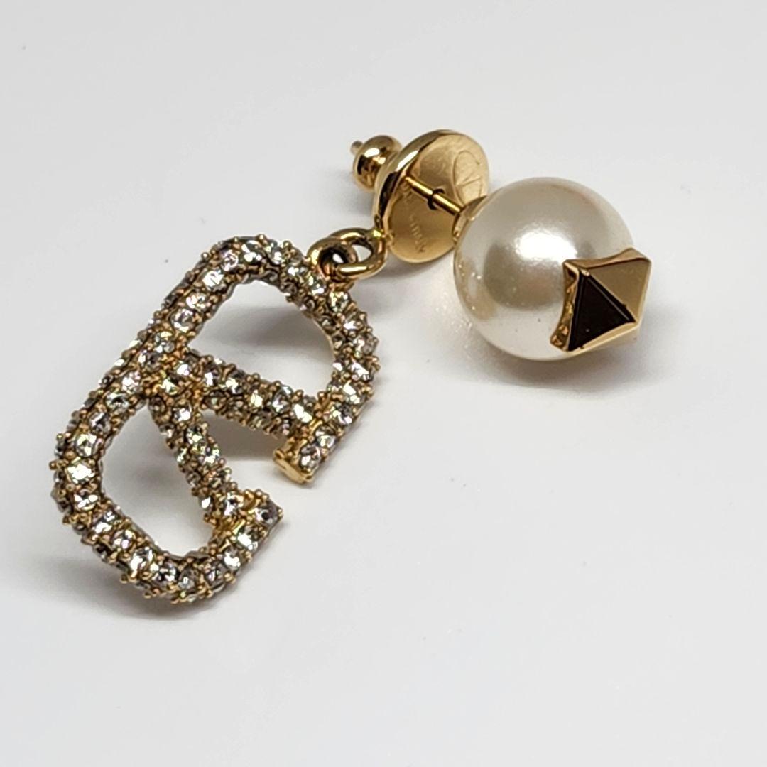 バレンティノ VALENTINO GARAVANI ピアス ストーン 片耳 ロゴ