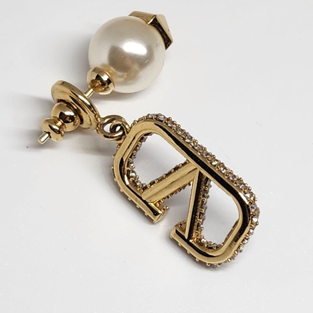 バレンティノ VALENTINO GARAVANI ピアス ストーン 片耳 ロゴ