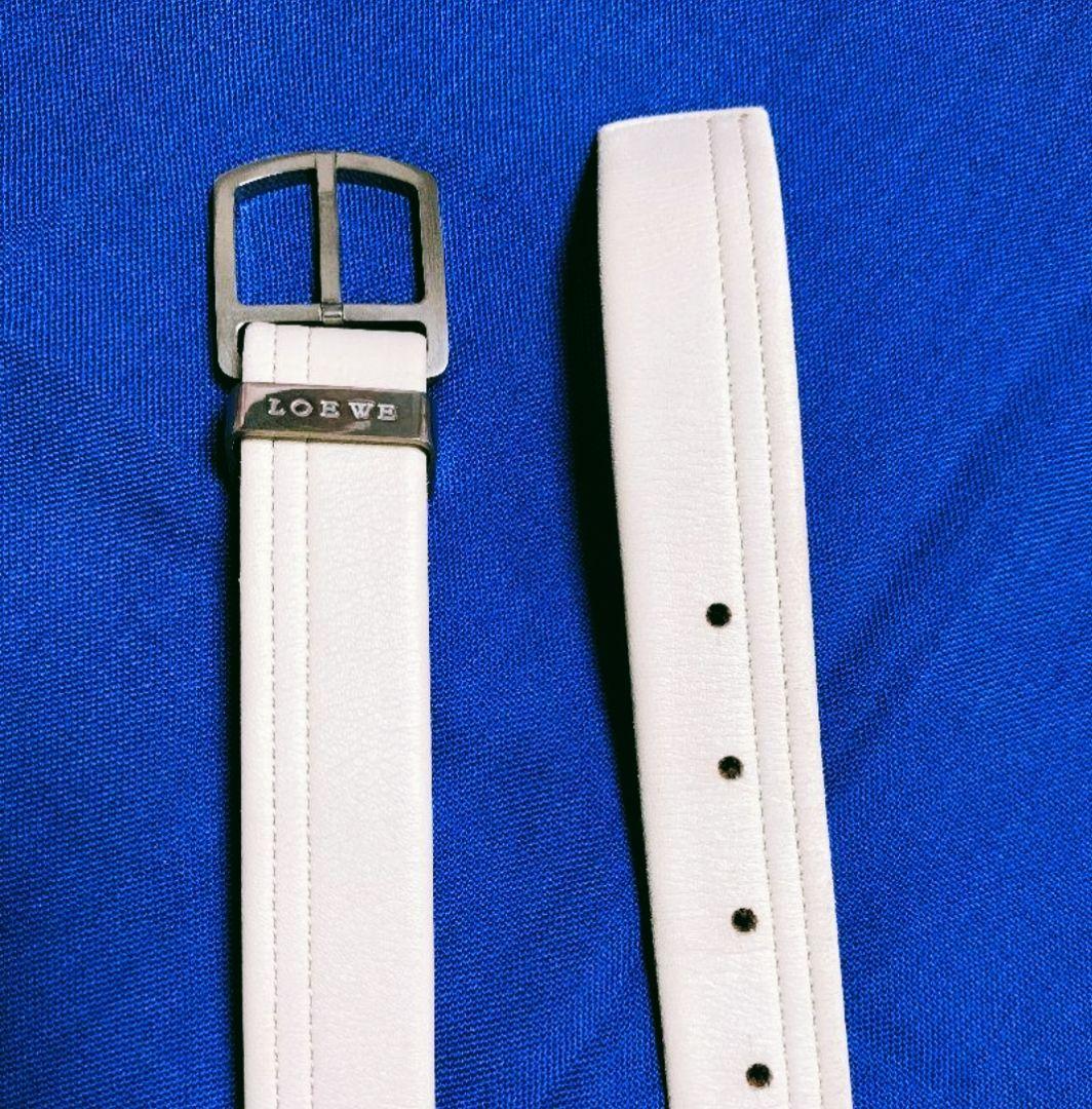 ✨特選品✨《LOEWE》✨ホワイト本革ベルト シルバーバックル 白ステッチベルト