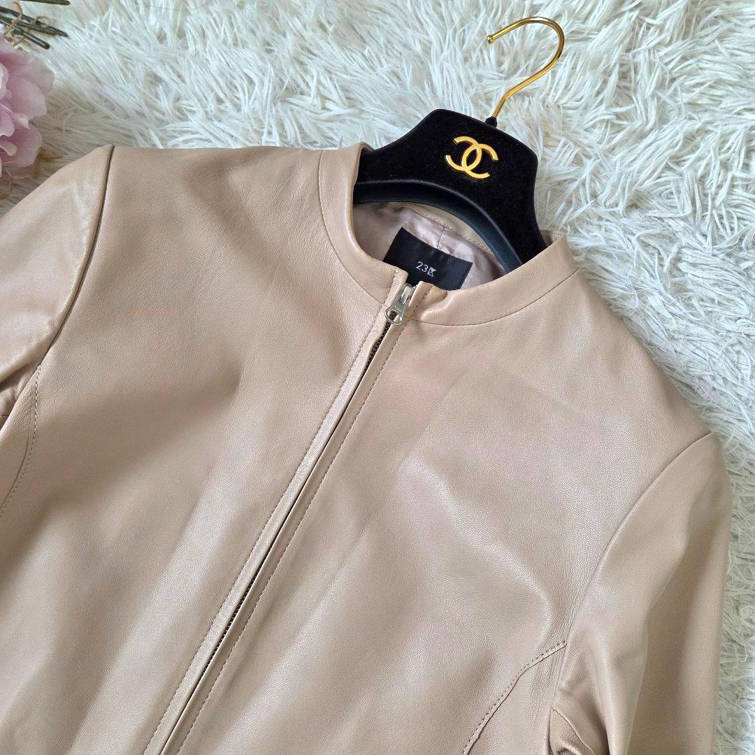 21年モデル 美品 23区 ラムレザー ノーカラージャケット 40 L ベージュ