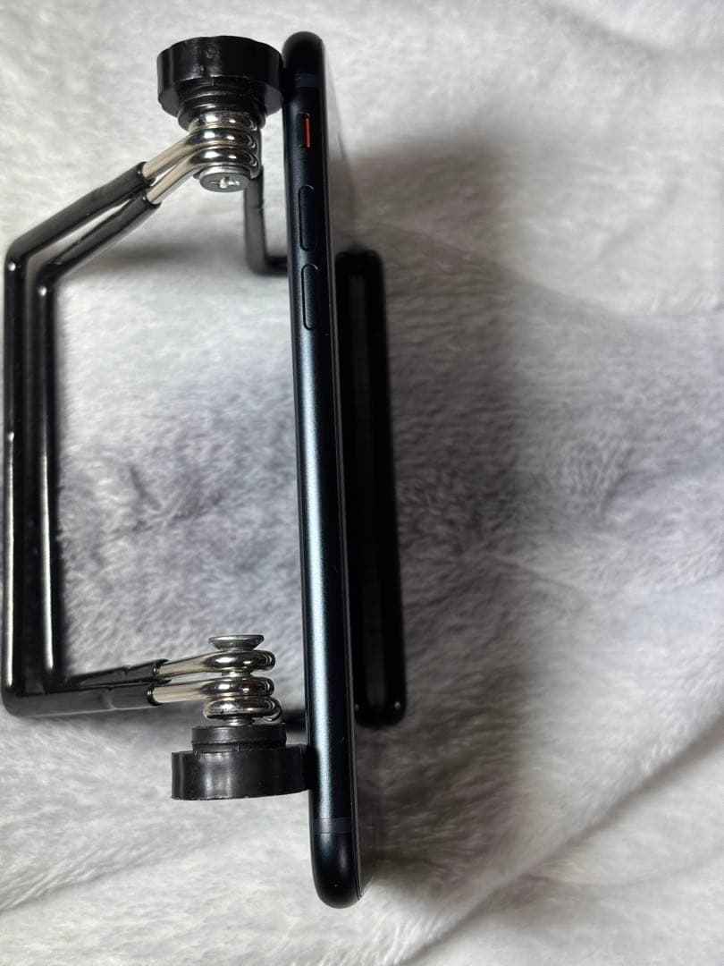 iPhone SE第3世代 64GB SIMフリー 美品