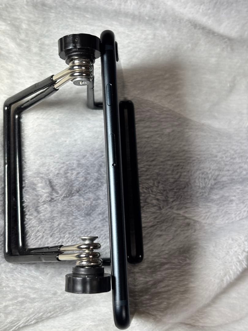 iPhone SE第3世代 64GB SIMフリー 美品