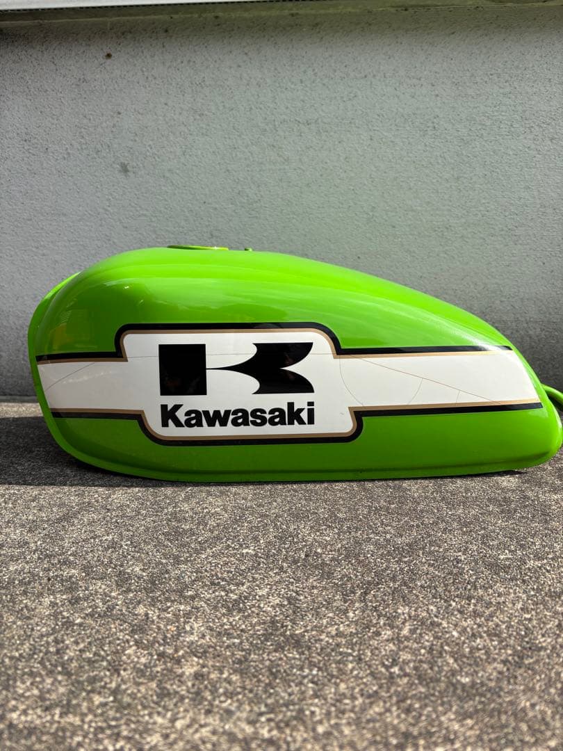 Kawasaki 250tr タンク