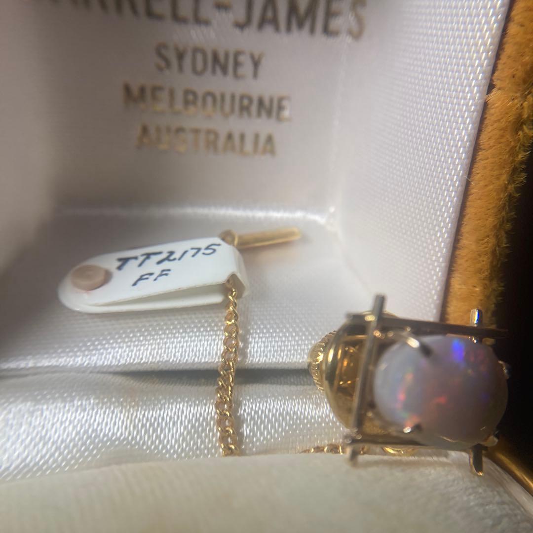 (=^▽^)σ現地でk18(18金)の金具で製作したオパールタイピン