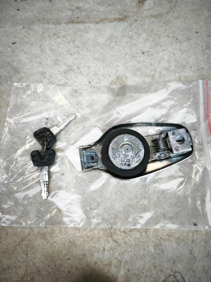 ヤマハ 純正 タンクキャップ 4R0-24602-01☆SR400 SR500