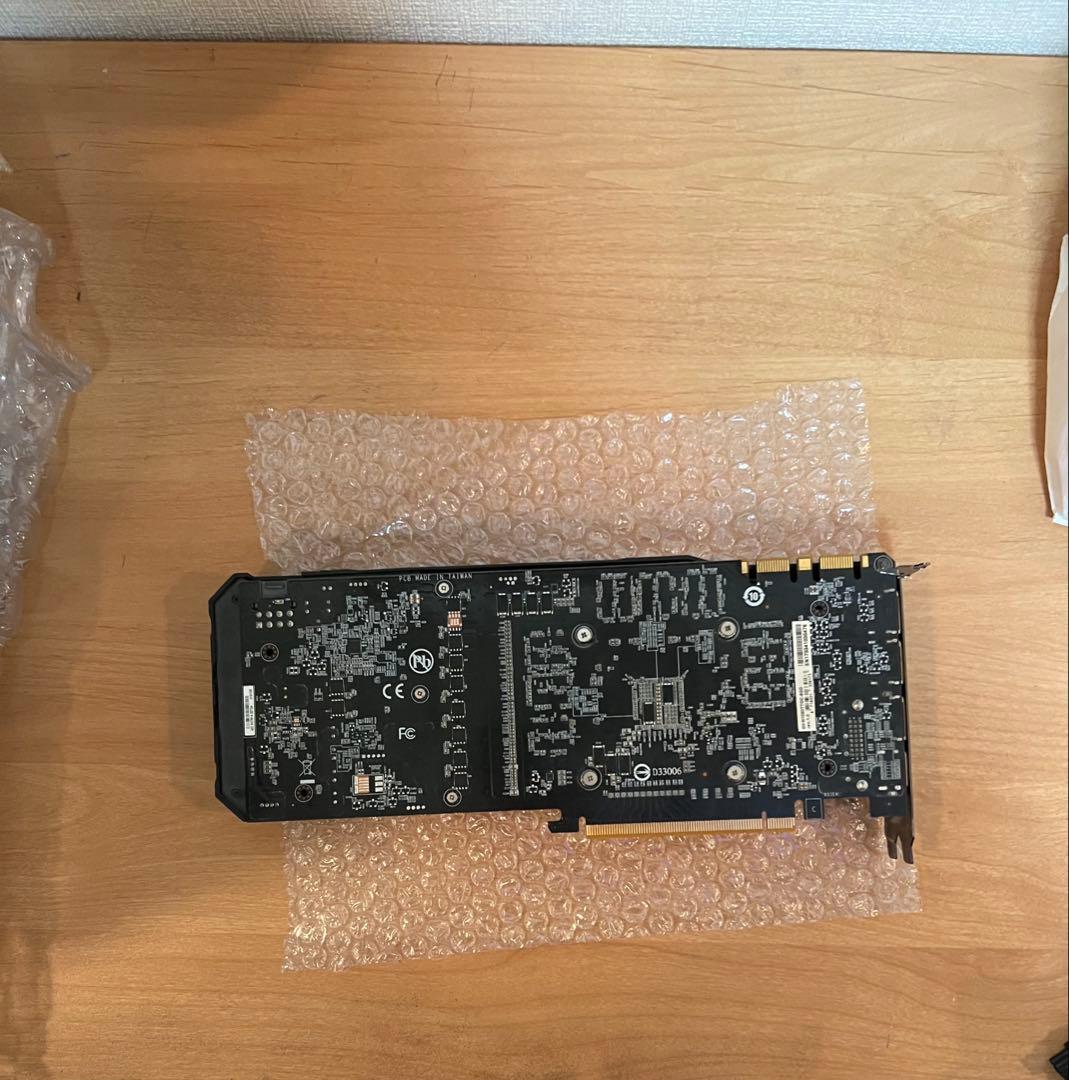 GIGABYTE GV-N1080TOC-8GD グラフィックボード