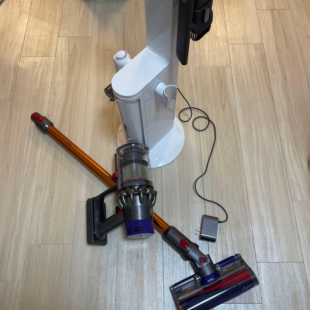 ダイソン　v10 fluffy 掃除機　サイクロン