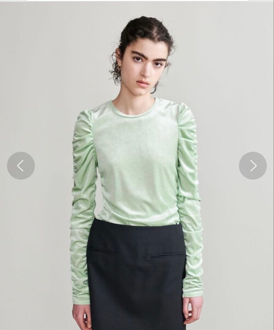 ＜H＞ベロア シャーリングスリーブカットソー