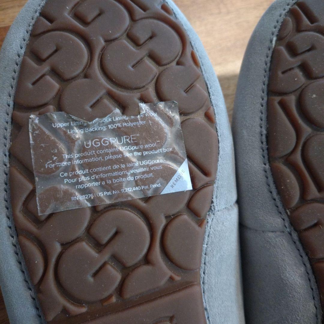 ほぼ未使用UGG モカシン　アンスレーライトグレー　8