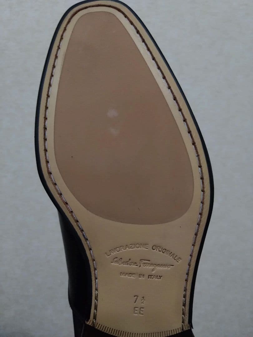 SalvatoreFerragamo 7.5 2E ストレートチップ 新品未使用