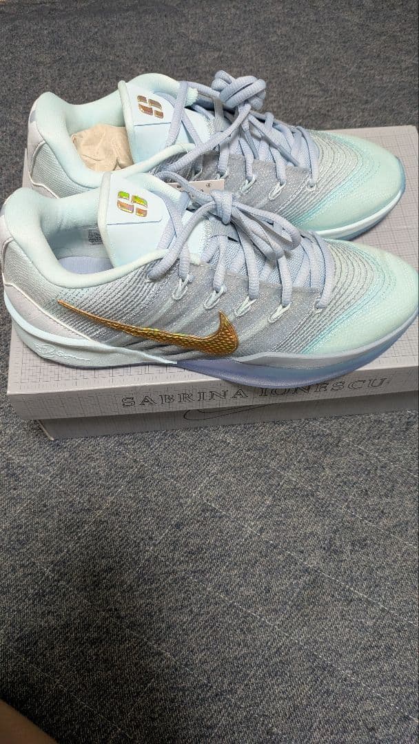 未使用Nike sabrina3 EPライトブルー/ゴールド　26cm