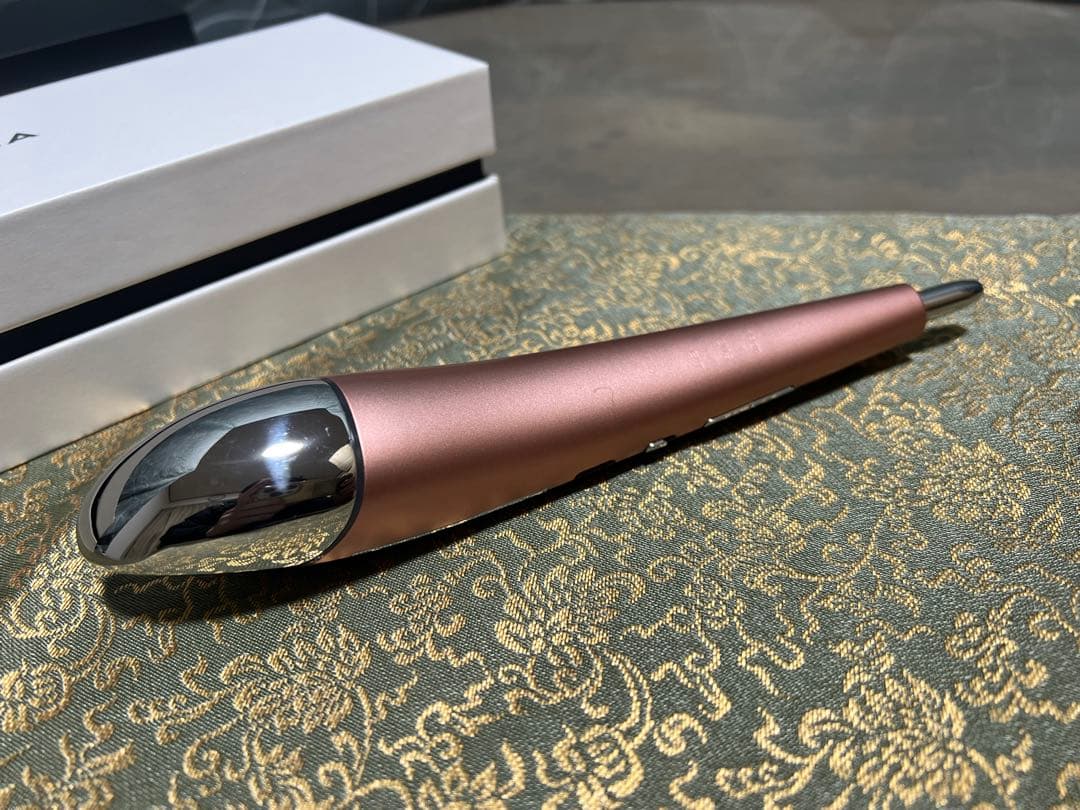 ステラボーテ ビューティフェイススティック 美顔器 ローズゴールド