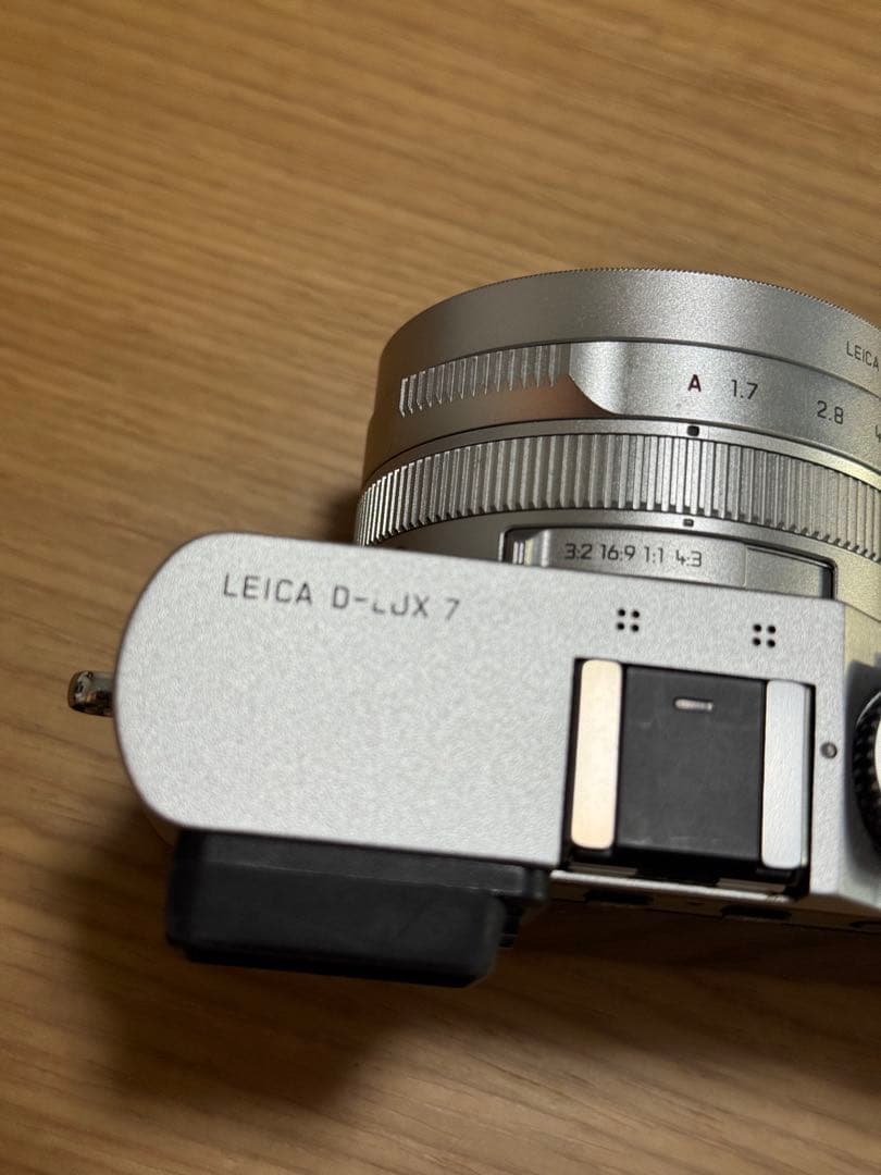 LEICA D-LUX 7 コンパクトデジタルカメラ