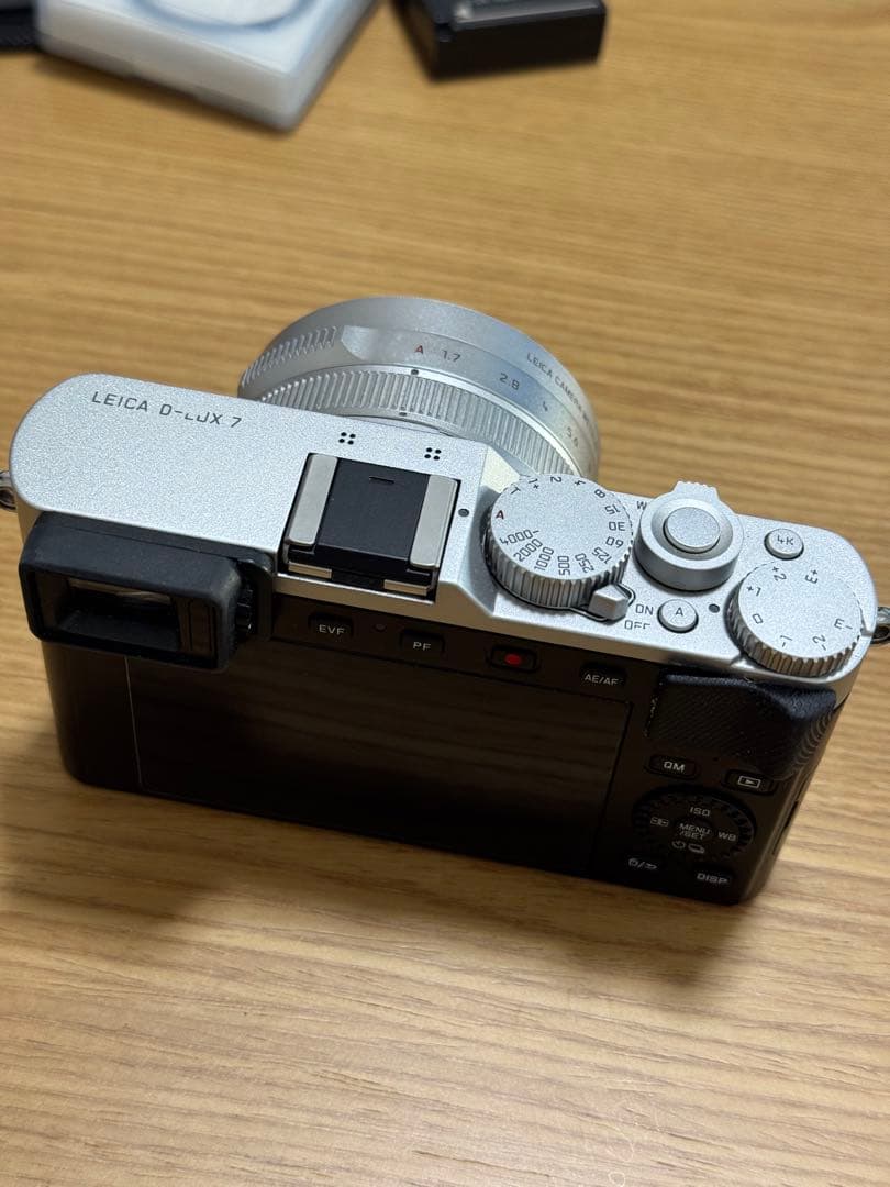 LEICA D-LUX 7 コンパクトデジタルカメラ