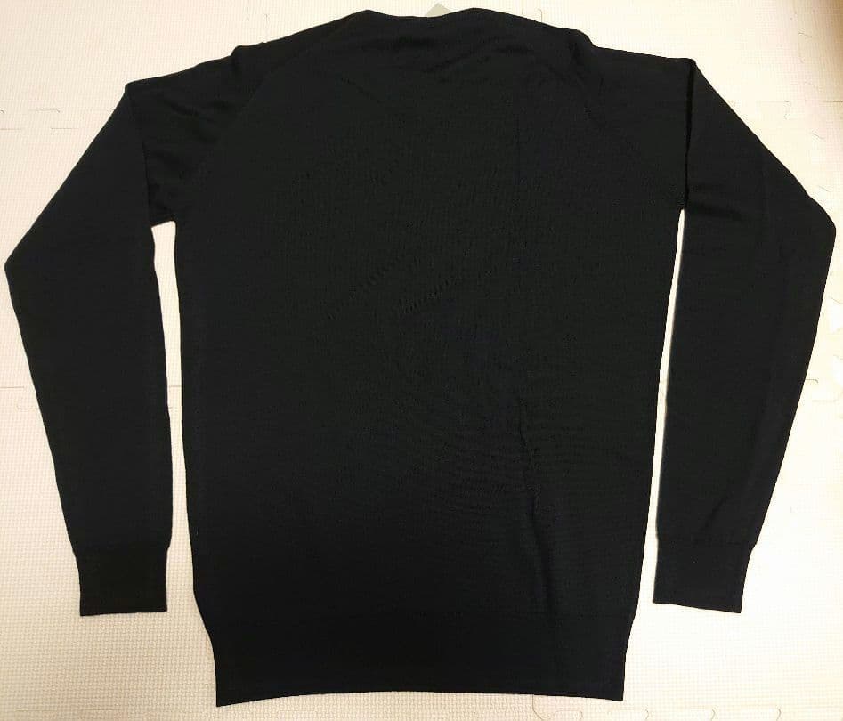もつなべ　新品 JOHN SMEDLEY ブラック Vネック セーター S