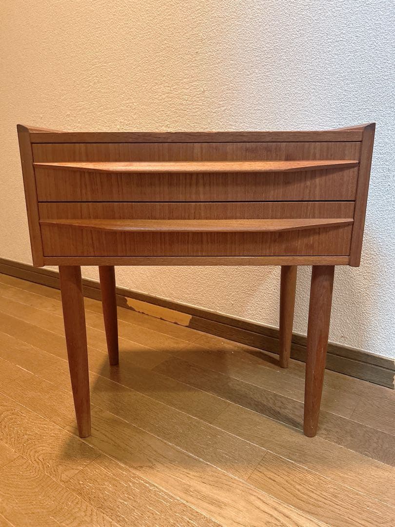 【北欧ヴィンテージ】デンマーク　チーク材　サイドチェスト2段