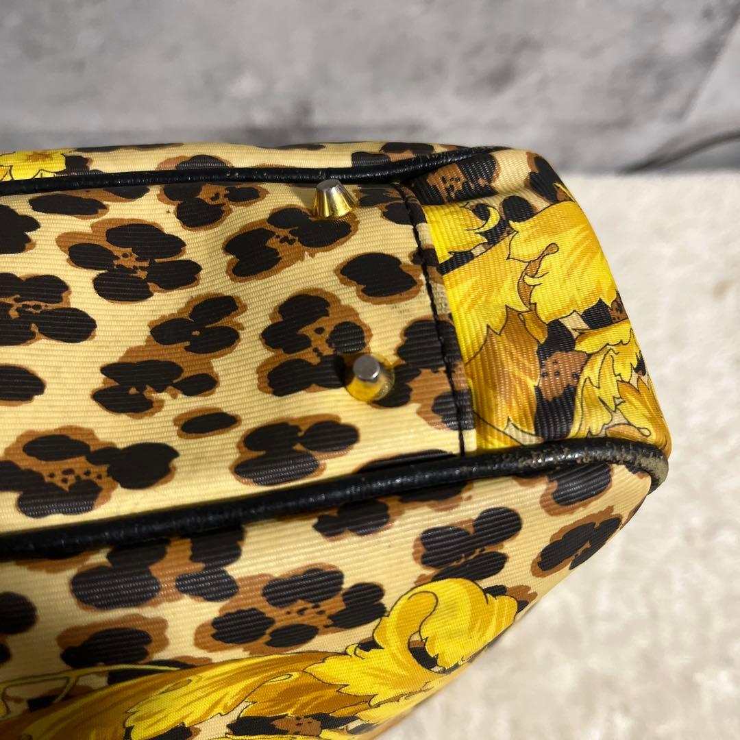 ヴェルサーチ　Versace トートバッグ　ブラック✖️ゴールド　レオパード柄