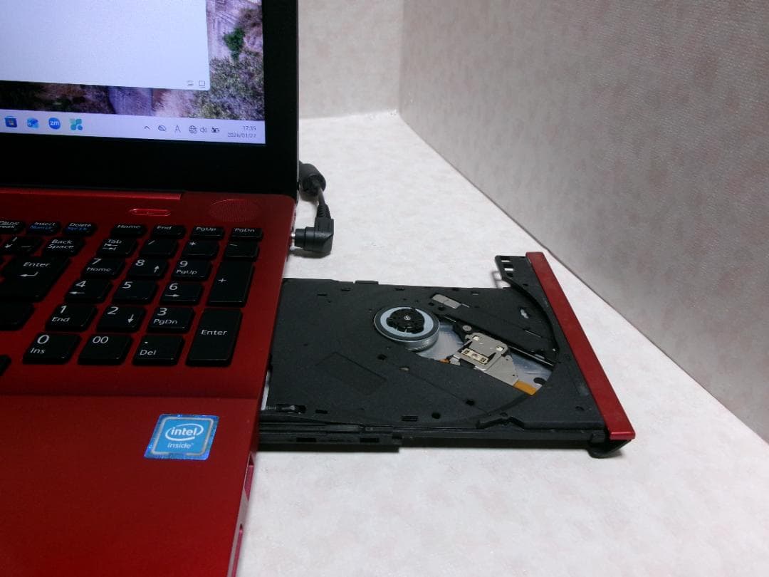 美品/新品SSD/LIFEBOOKメモリ8GB/カメラ/Office/Win11