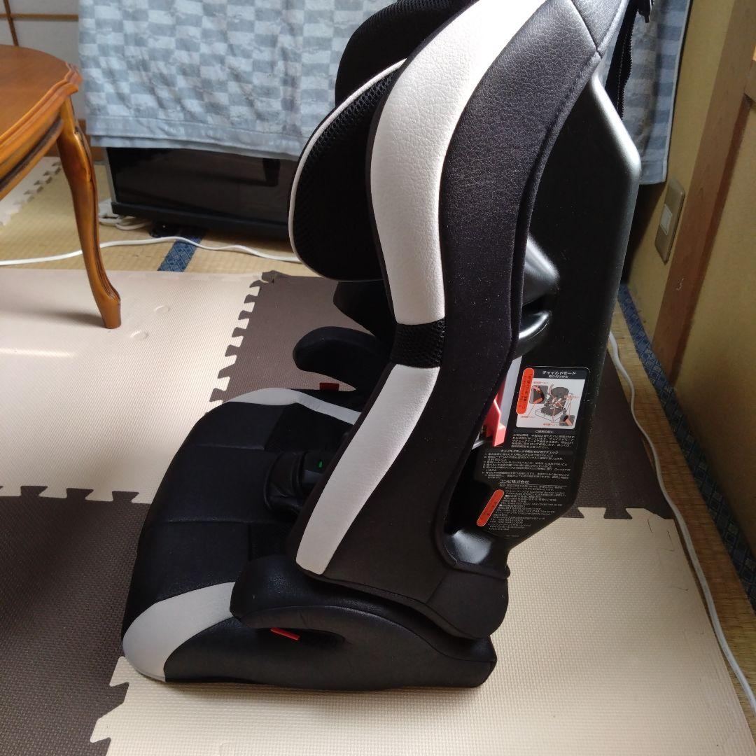 Combi ジュニアシート ジョイトリップ、エッグショック、ブラック/グレー