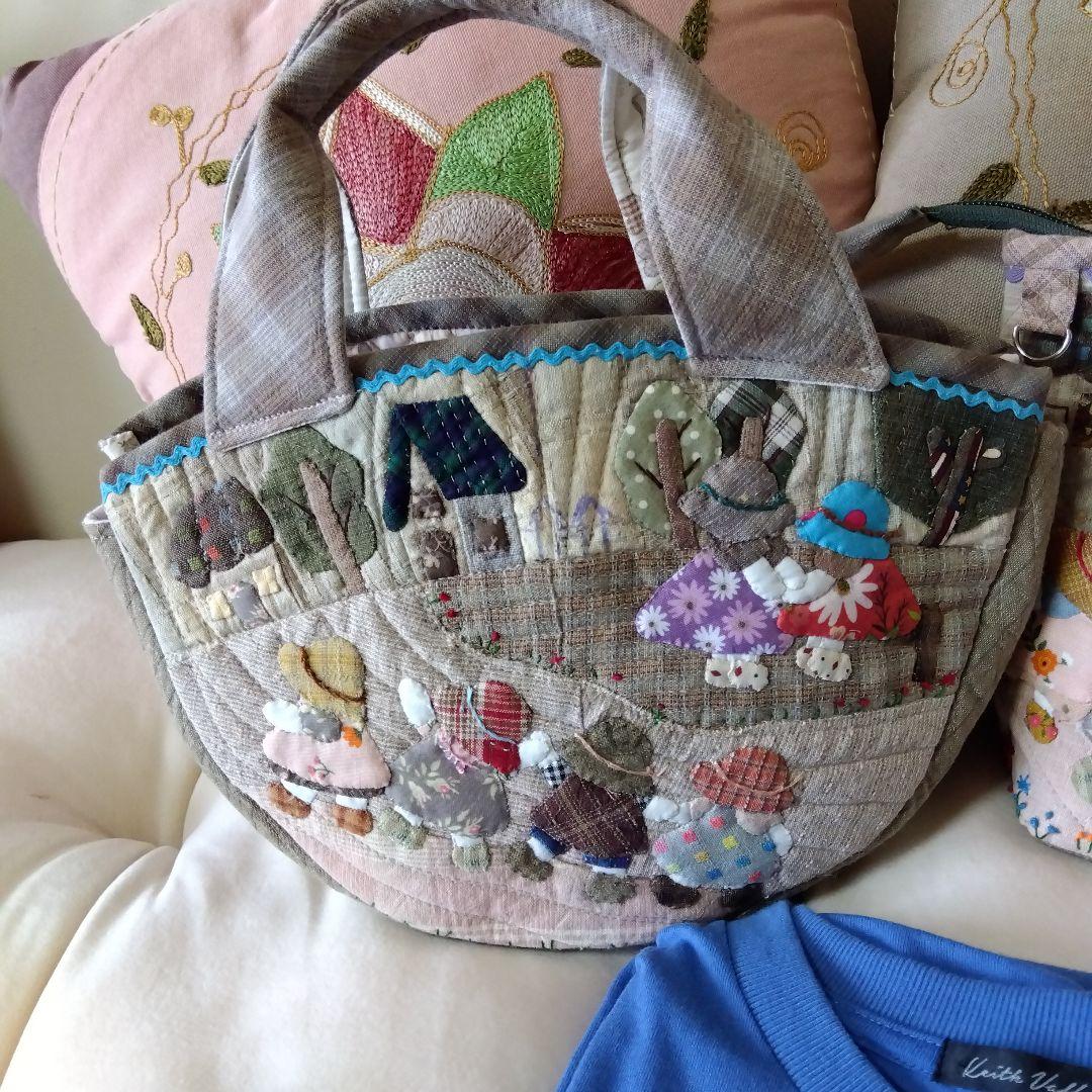 もちまる様、専用です、 スーのバックとスーのポーチ