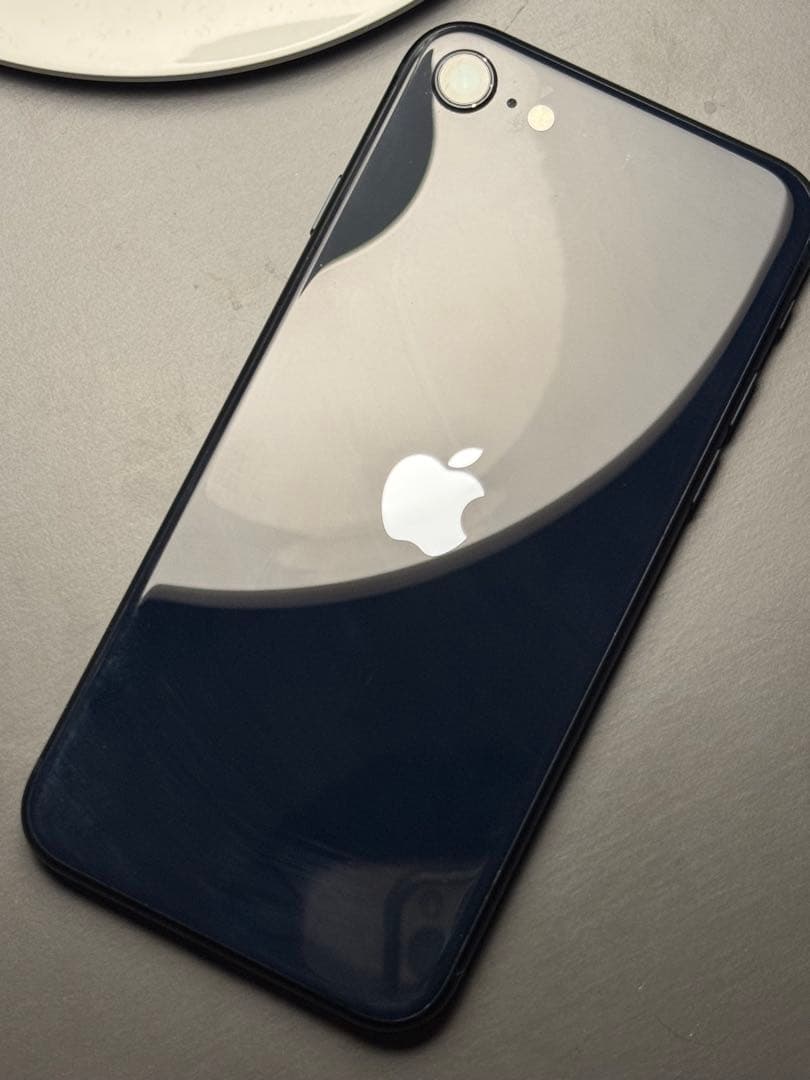 【iPhone SE3】 ミッドナイト / 64gb / 初期化済