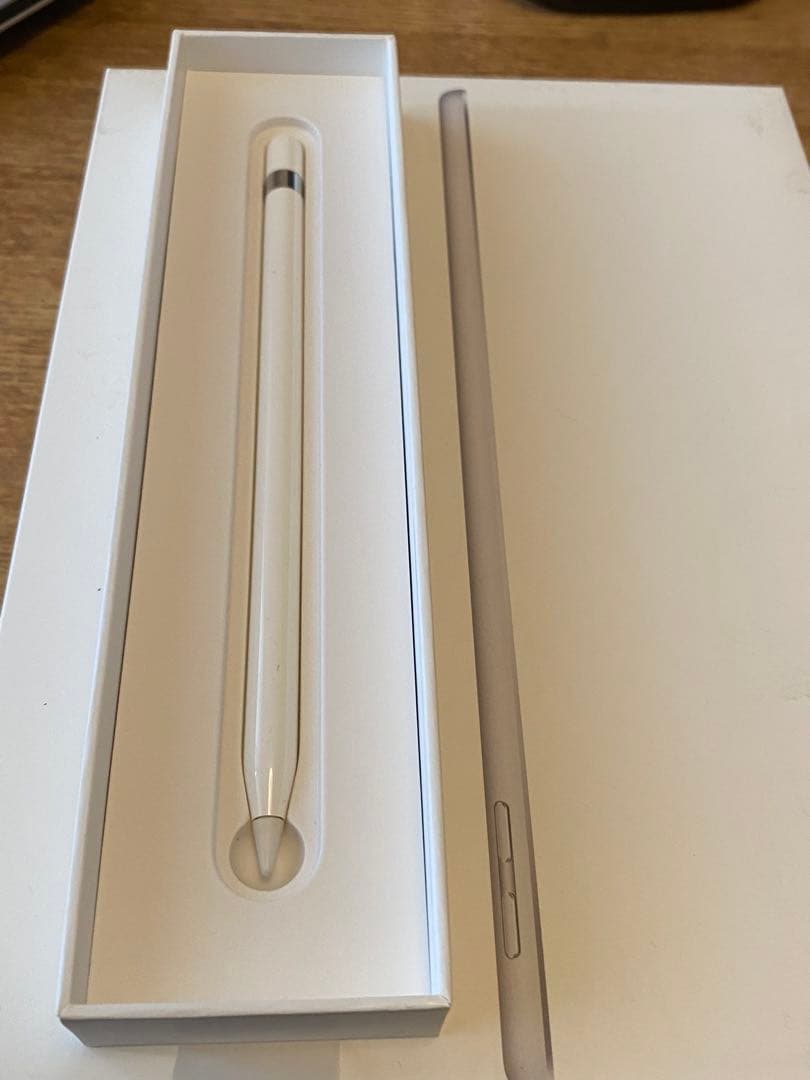 美品 iPad 6世代32G【バッテリー容量98%】pencil 付き