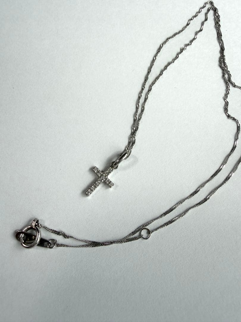 【限定価格】シルバー クロス型ネックレス　プラチナ　十字架　ダイヤ40cm