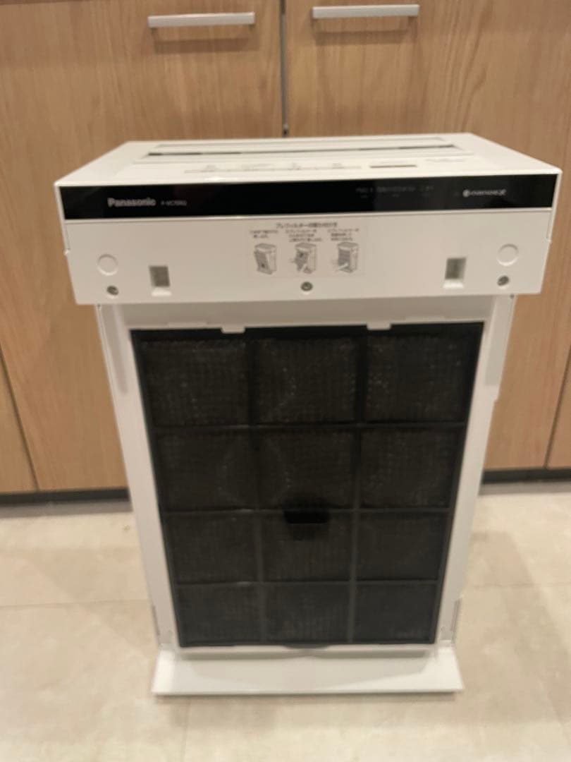 加湿機能未使用　パナソニック　F-VC70XU　ホワイト　 加湿空気清浄機