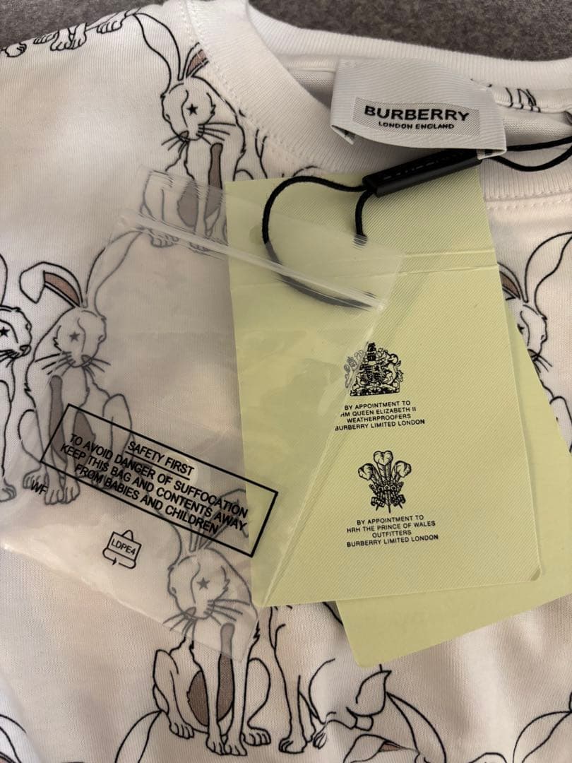 ＜新品・未使用タグ付き＞Burberry ロンパース