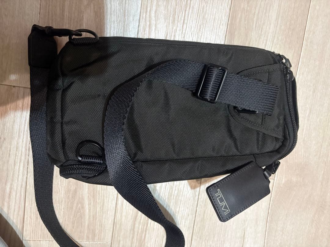 [トゥミ] TUMIアルファ ブラボー ボディバッグ「ケリー」スリング中古品