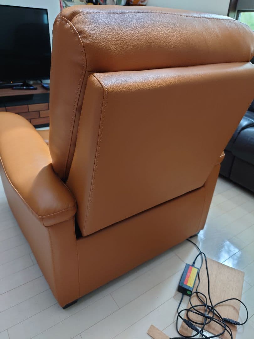 とらねこ ニトリレザー電動リクライニングソファ