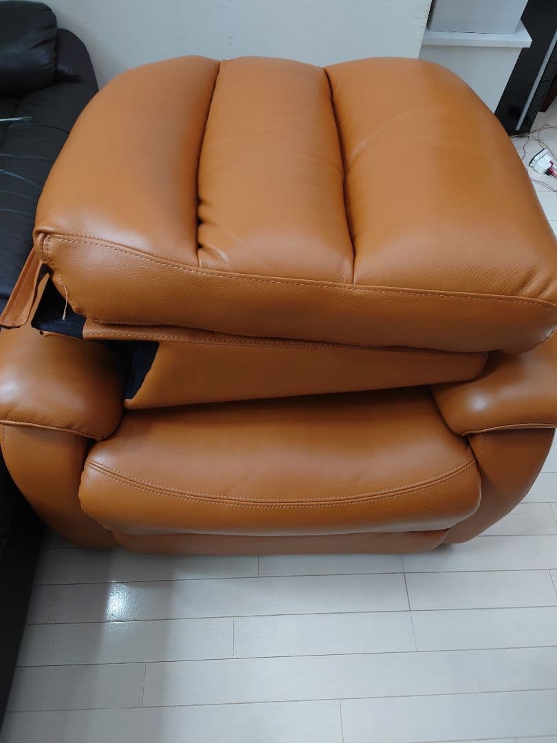 とらねこ ニトリレザー電動リクライニングソファ