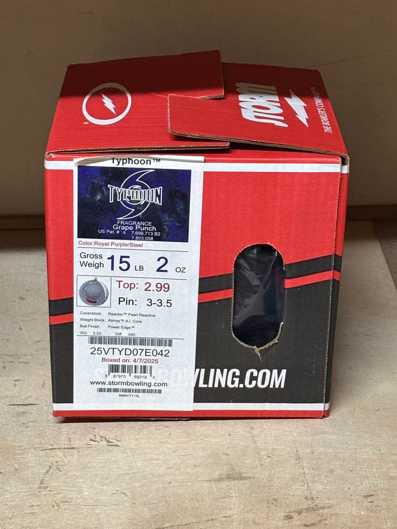 新品　ストーム　タイフーン　15P