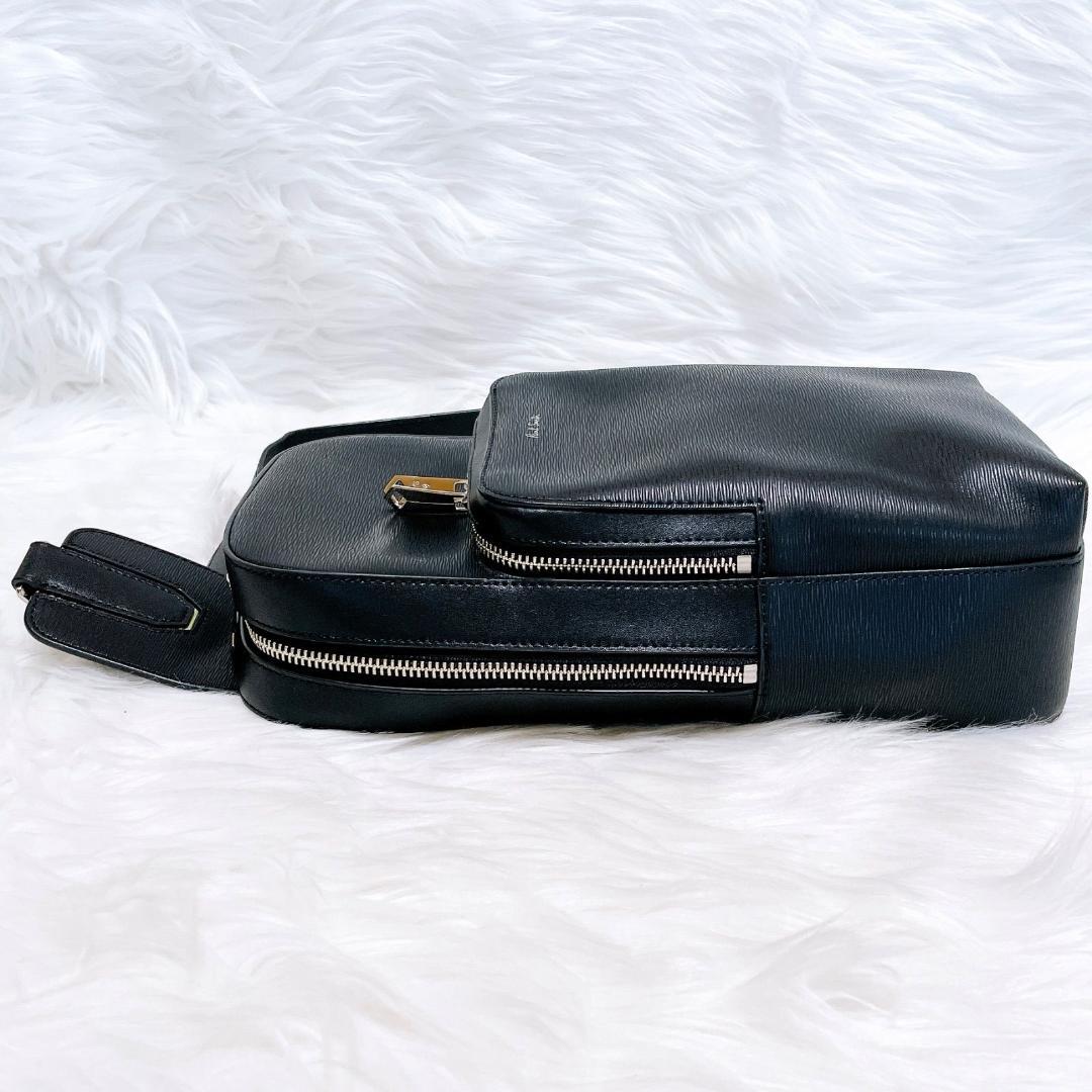 希少‼️ ポールスミス　ボディーバッグ オールレザー　マルチストライプ