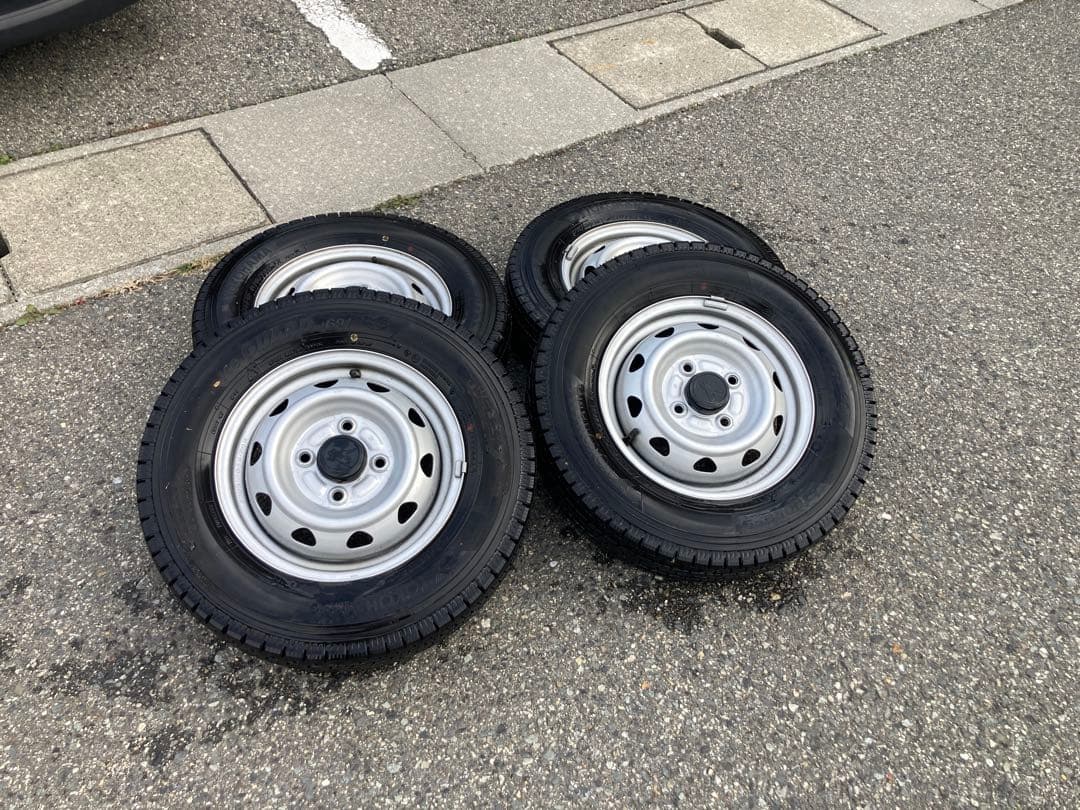 ★145/80R12 LT ヨコハマ タイヤホイール スタッドレス
