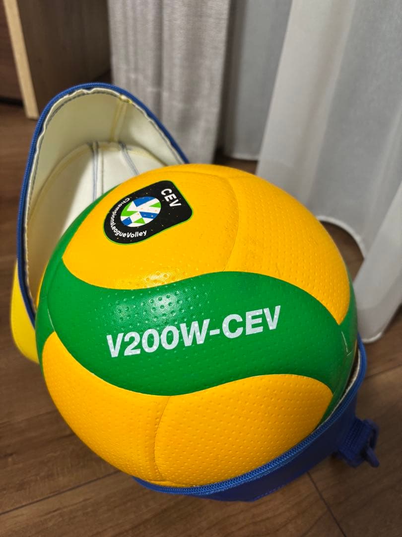 バレーボール　5号　ミカサ　MIKASA ヨーロッパモデル　カバン付き