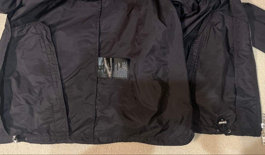 PRADA ナイロンジャケット(レディース)